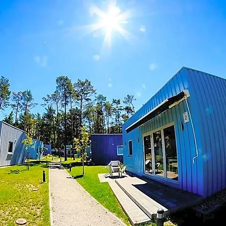 Wakacyjne Hotel *